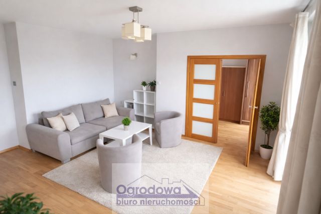 Mieszkanie 3-pokojowe Warszawa Wesoła, ul. Jeździecka. Zdjęcie 1