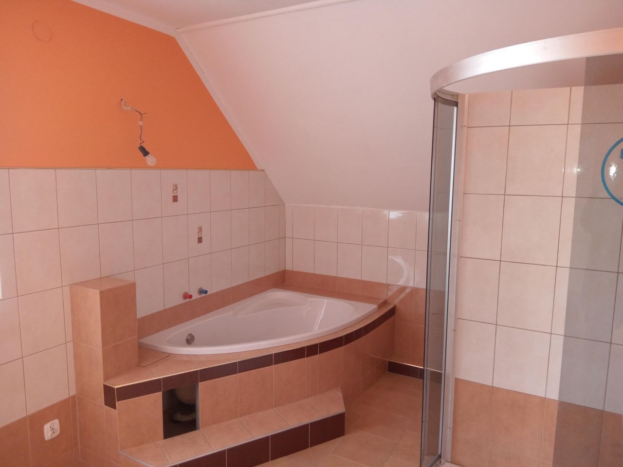 dom wolnostojący, 6 pokoi Grabie. Zdjęcie 14