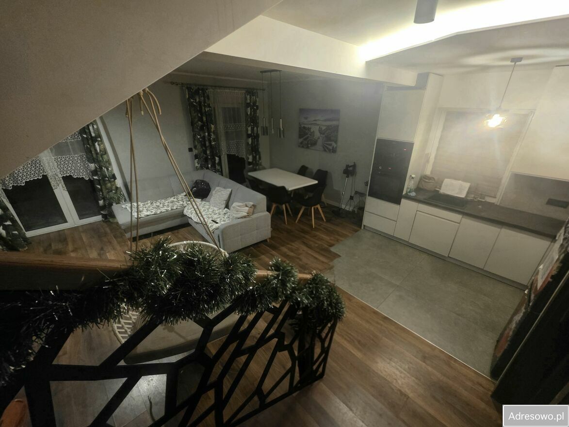 dom wolnostojący, 4 pokoje Niepołomice, ul. Portowa. Zdjęcie 13