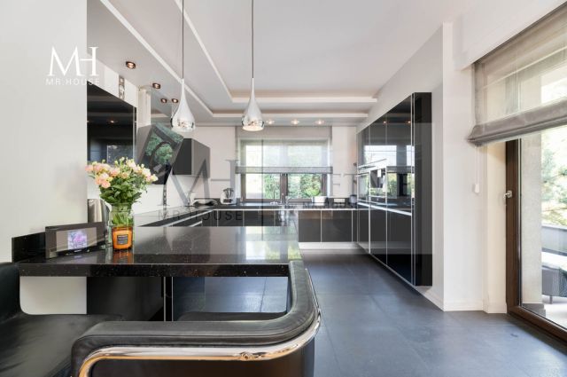 dom wolnostojący, 6 pokoi Zgierz Chełmy. Zdjęcie 4