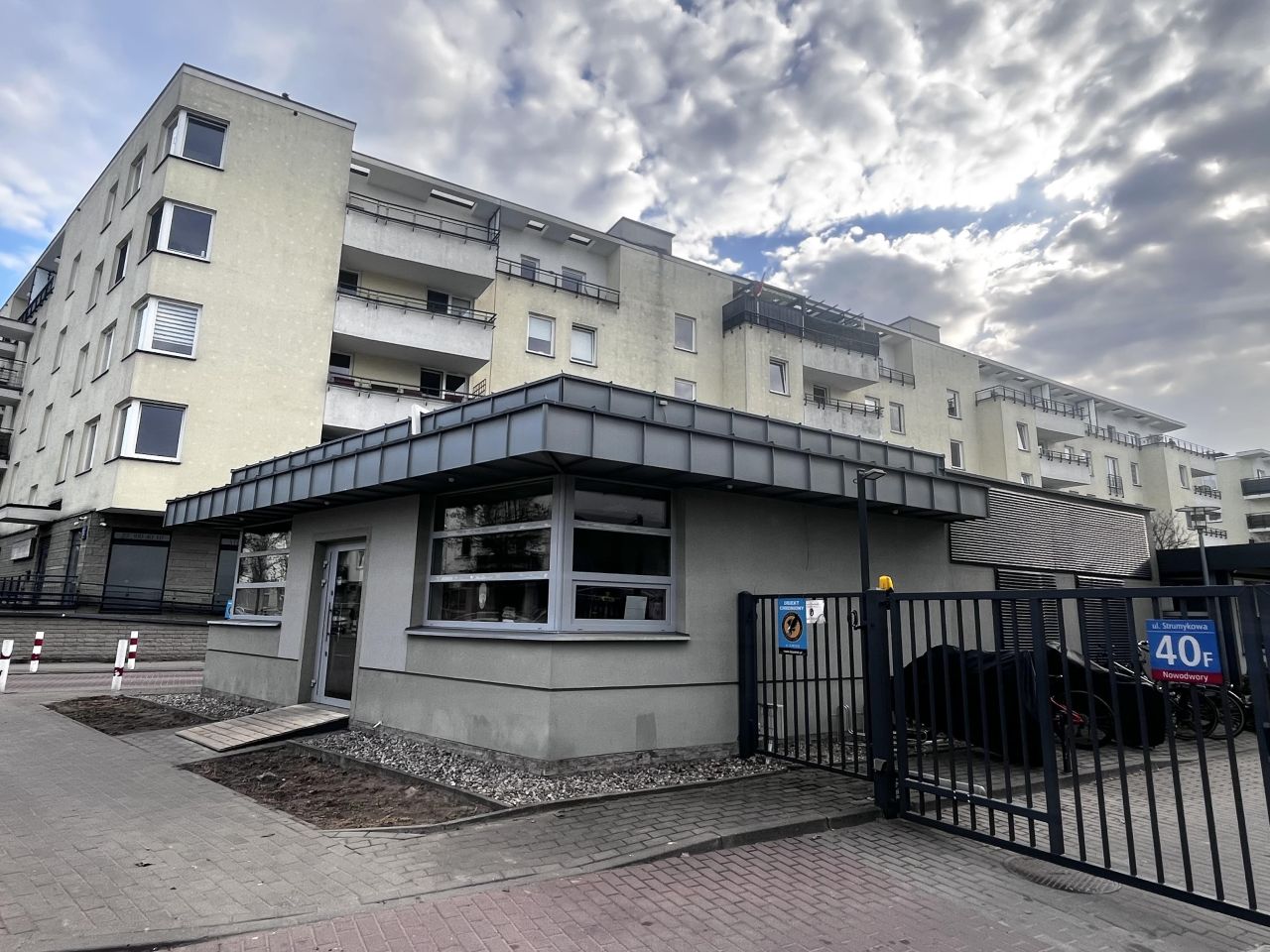 Lokal Warszawa Nowodwory, ul. Strumykowa. Zdjęcie 1