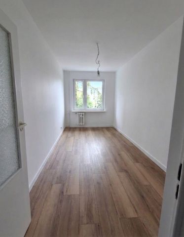 Mieszkanie 3-pokojowe Poznań Winogrady, ul. Słowiańska. Zdjęcie 7