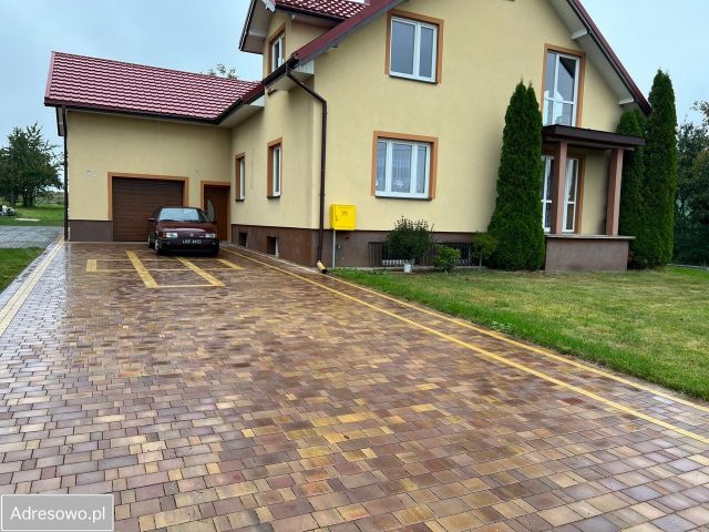 dom wolnostojący, 4 pokoje Markuszów, ul. Łany. Zdjęcie 1