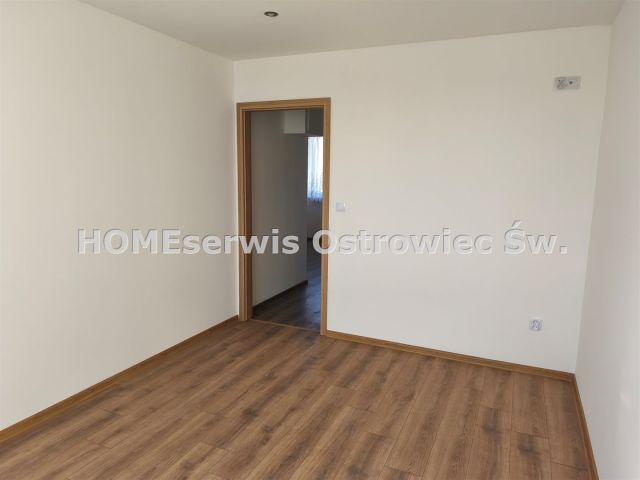 Mieszkanie 3-pokojowe Ostrowiec Świętokrzyski Centrum, ul. Jana Kochanowskiego. Zdjęcie 3