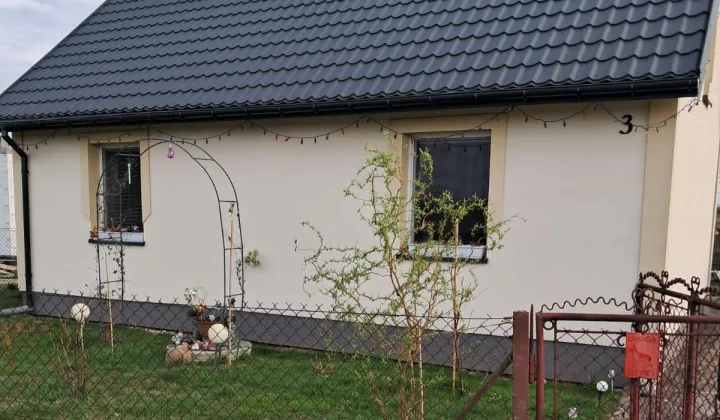 dom wolnostojący, 1 pokój Sanoka