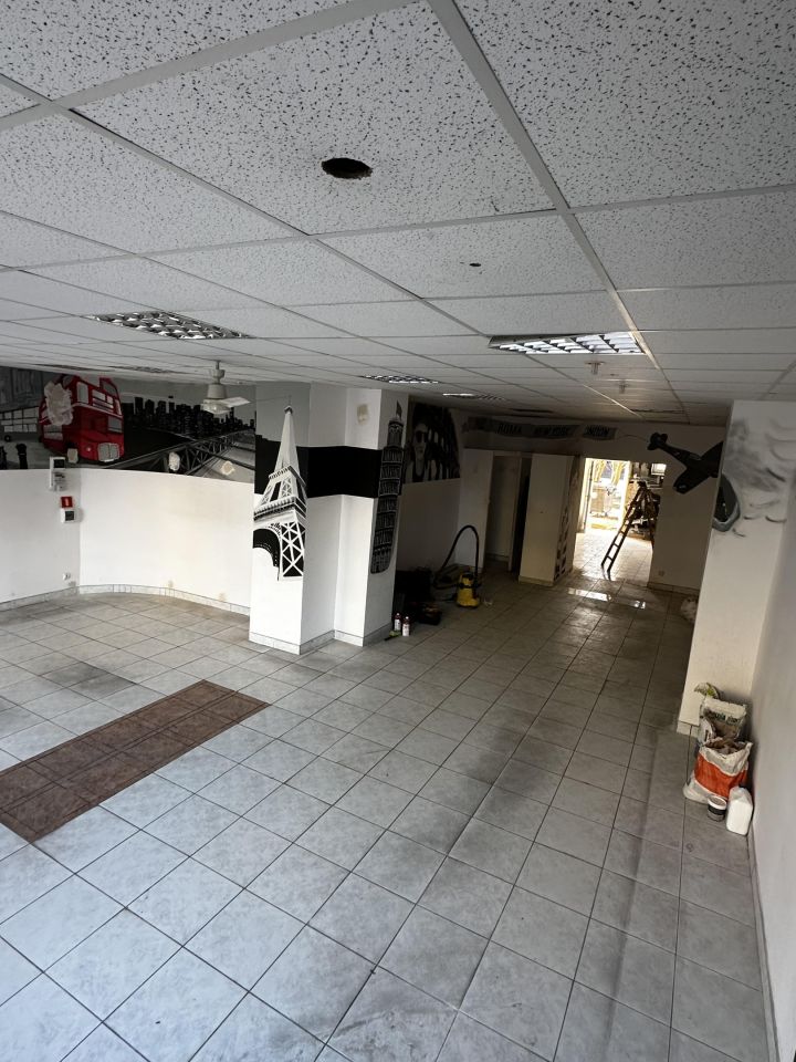 Lokal Tarnobrzeg, pl. Bartosza Głowackiego. Zdjęcie 6