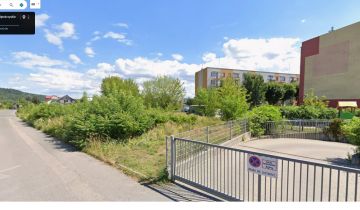 Działka inwestycyjna Nowiny, Szkolna