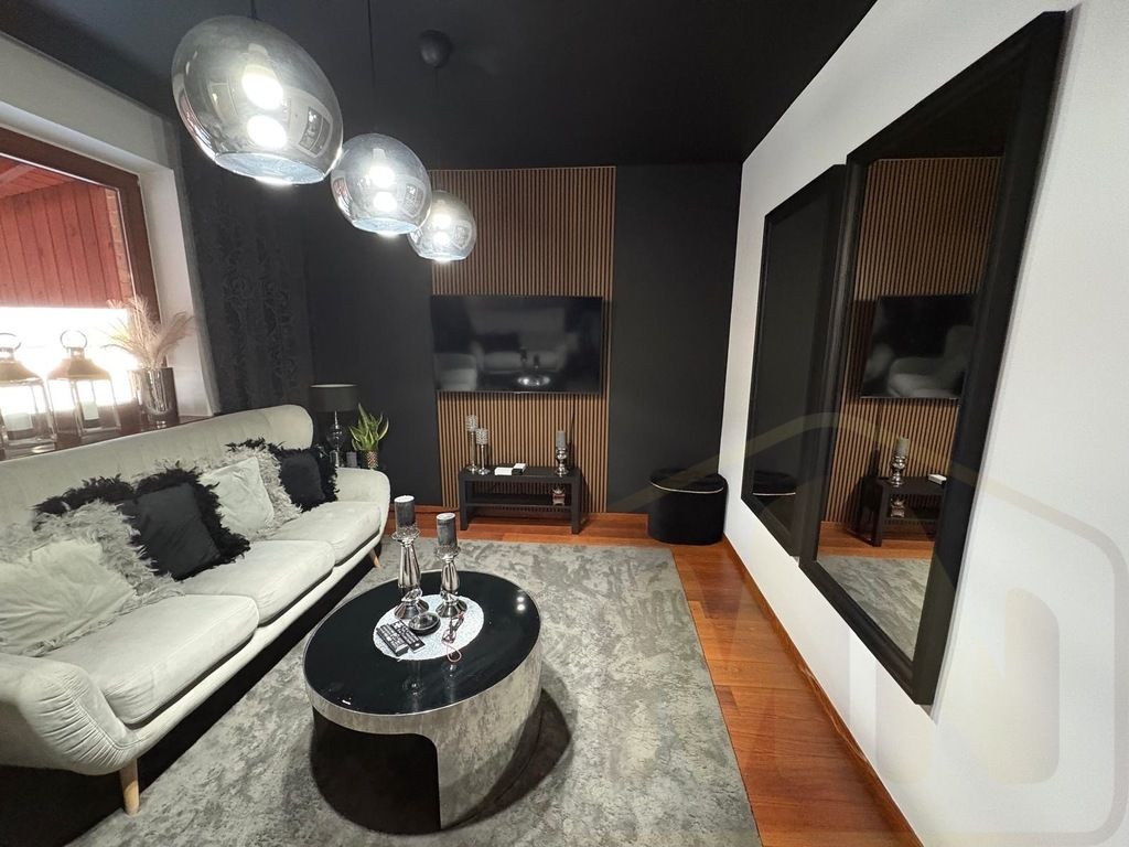 dom wolnostojący, 6 pokoi Poświętno. Zdjęcie 14