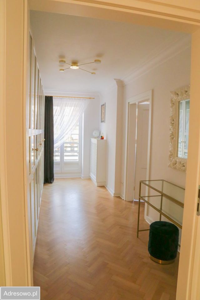 dworek, 8 pokoi Komorów. Zdjęcie 13