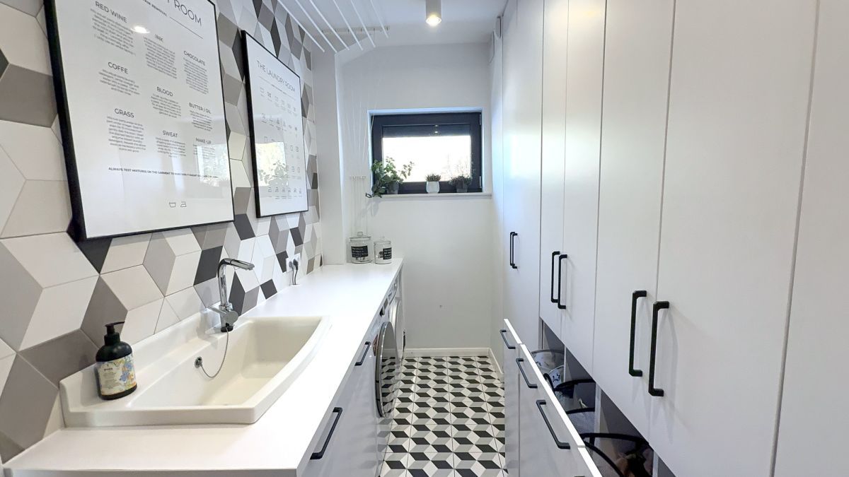 dom wolnostojący, 7 pokoi Brzezina, ul. Brzozowa. Zdjęcie 12