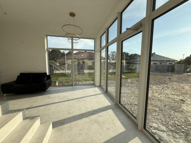 Lokal Warszawa, ul. Kobiałka. Zdjęcie 5