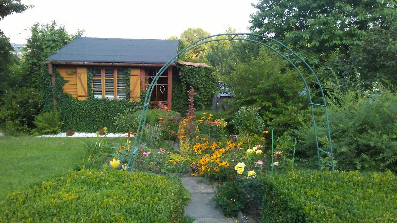 Działka rekreacyjna Starachowice, ul. Nowowiejska