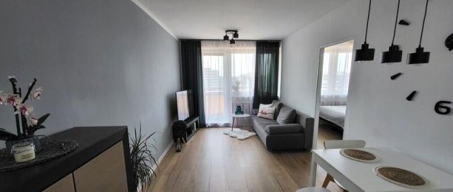 Mieszkanie 3-pokojowe Katowice os. Tysiąclecia, ul. Zawiszy Czarnego. Zdjęcie 3