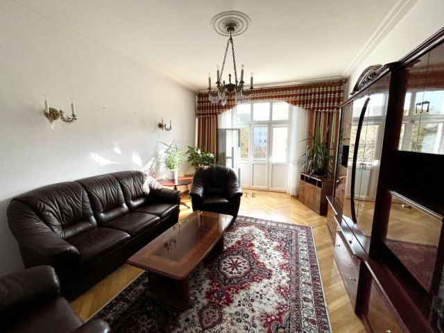 Mieszkanie 3-pokojowe Warszawa Mokotów, ul. Eugeniusza Ajewskiego . Zdjęcie 1