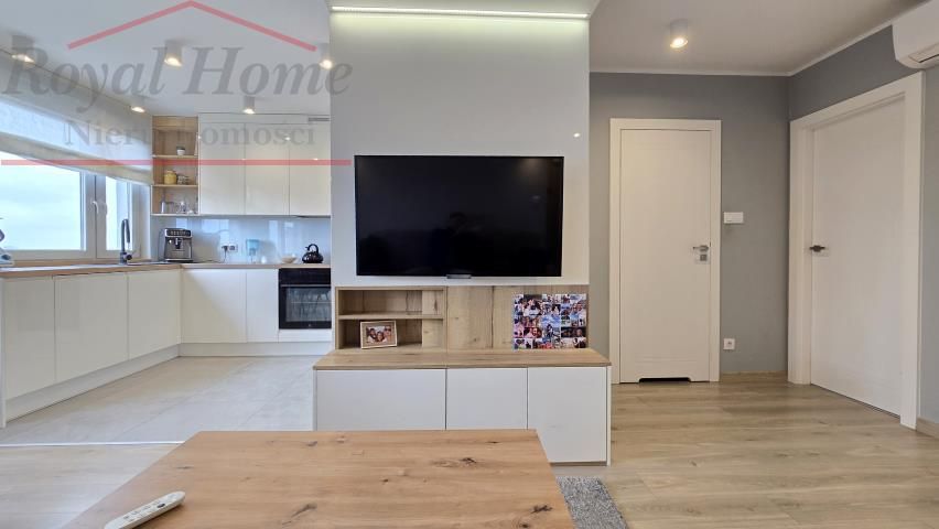 Mieszkanie 4-pokojowe Oleśnica, ul. Klonowa. Zdjęcie 1