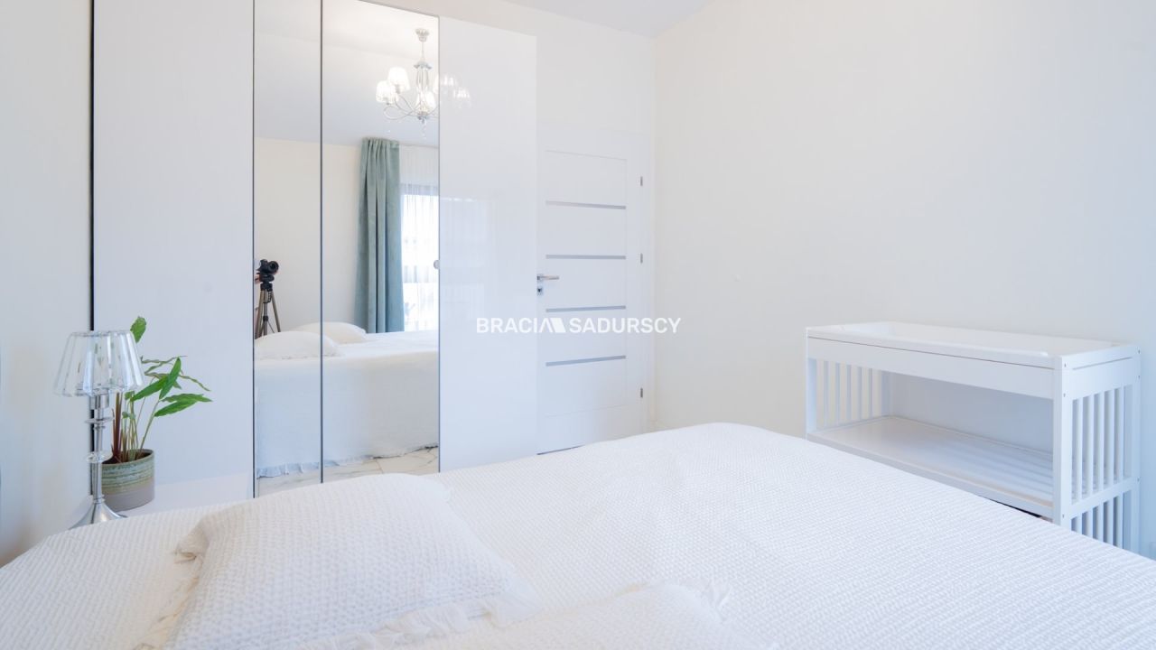 Mieszkanie 4-pokojowe Kraków Bieżanów, ul. Henryka i Karola Czeczów. Zdjęcie 15