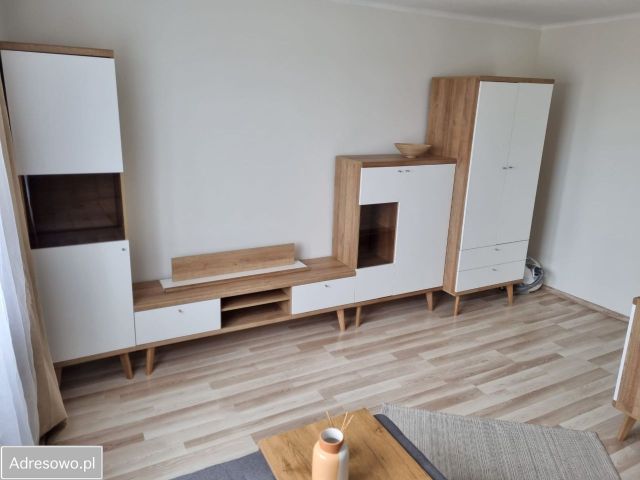 Mieszkanie 1-pokojowe Ostrowiec Świętokrzyski, os. Słoneczne. Zdjęcie 1