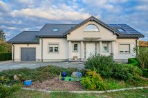 dom wolnostojący, 4 pokoje Sobota, ul. Łowicka. Zdjęcie 1