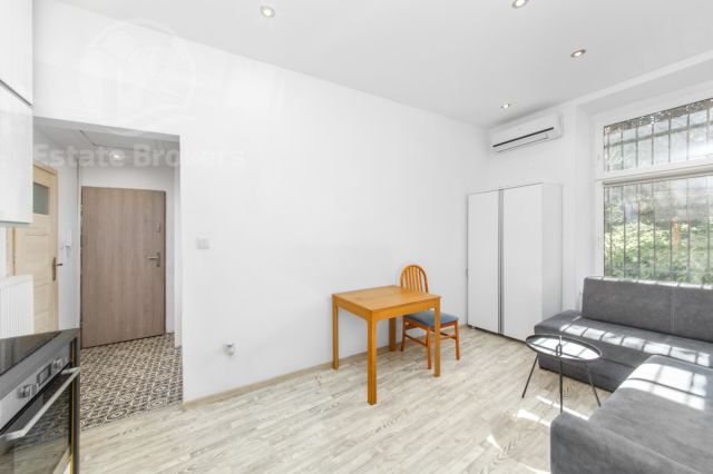 Mieszkanie 2-pokojowe Wrocław Śródmieście, ul. Jedności Narodowej. Zdjęcie 3