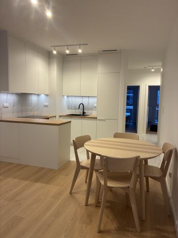 Mieszkanie 3-pokojowe Warszawa Praga-Południe, ul. Żupnicza. Zdjęcie 1