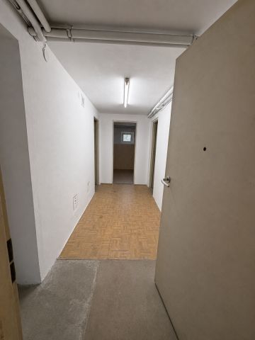dom wolnostojący, 6 pokoi Tarnowskie Góry Centrum, ul. Radosna. Zdjęcie 23