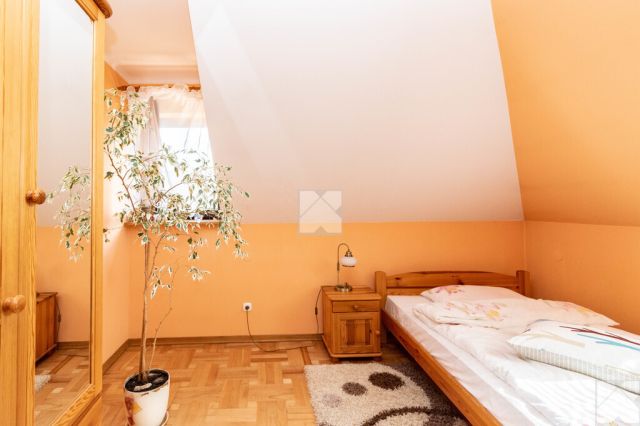 dom wolnostojący, 7 pokoi Lesko, ul. Kościuszki. Zdjęcie 9