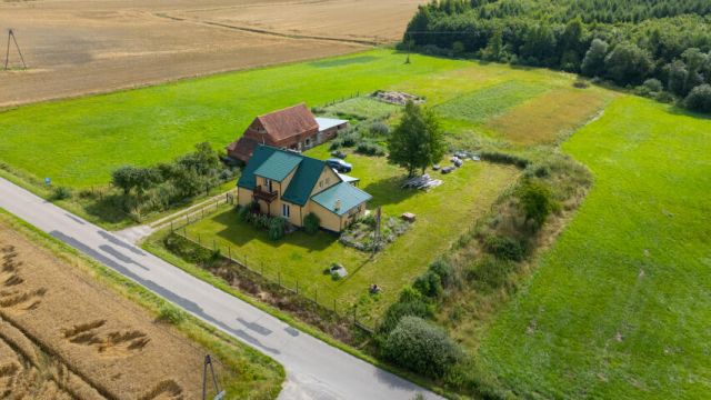 dom wolnostojący, 6 pokoi Bornice. Zdjęcie 1