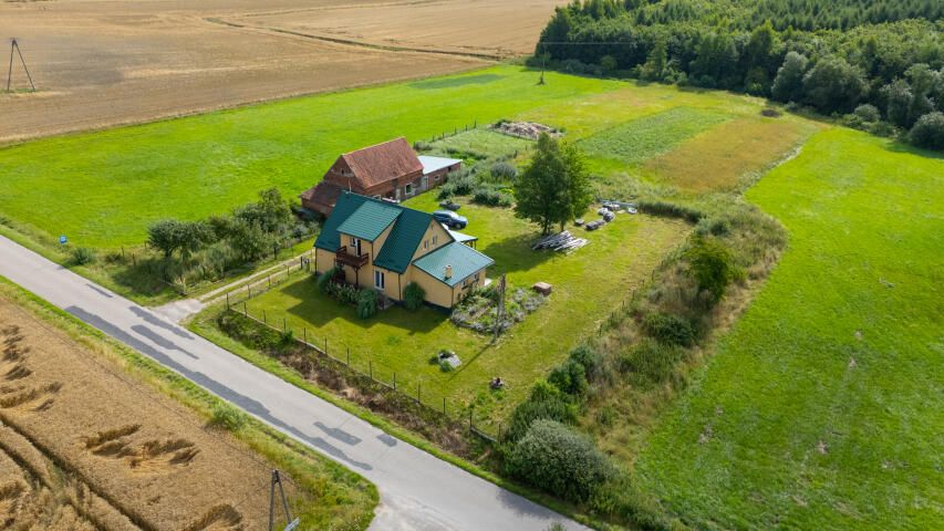 dom wolnostojący, 6 pokoi Bornice. Zdjęcie 1