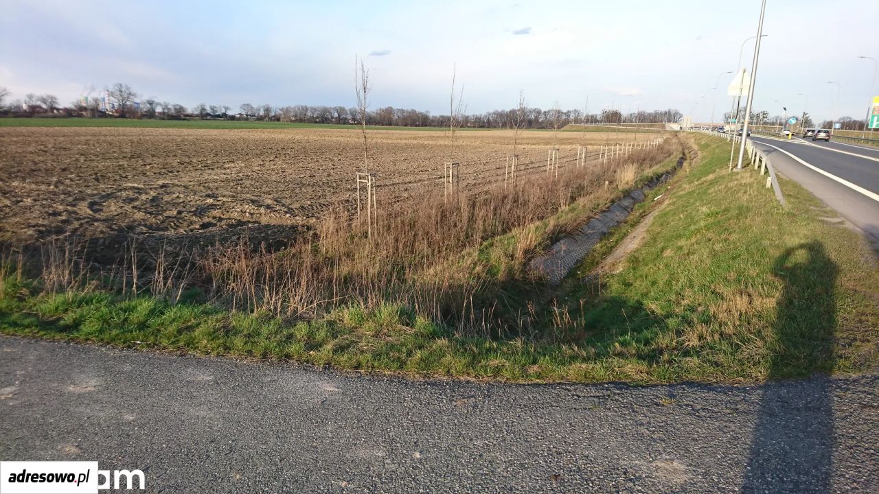 Działka inwestycyjna Opole Bierkowice, ul. Powstańców Warszawskich. Zdjęcie 1