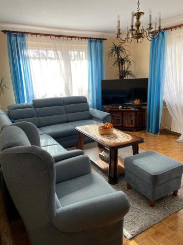 dom wolnostojący Cieszyn, ul. Ustrońska. Zdjęcie 1