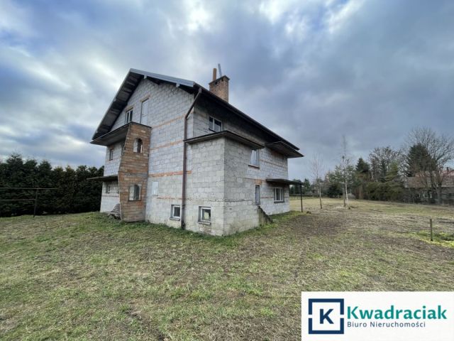 dom wolnostojący, 10 pokoi Moderówka. Zdjęcie 2