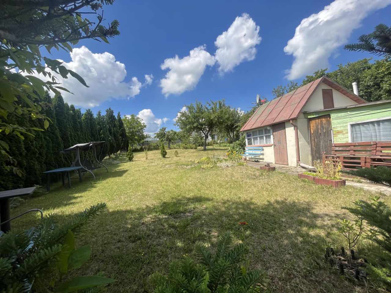 Działka rod Różyny, ul. Dworcowa