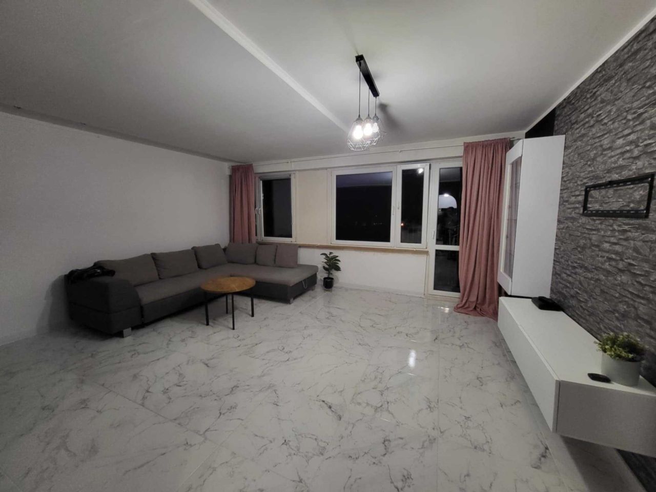 Mieszkanie 3-pokojowe Radomsko, ul. Leszka Czarnego. Zdjęcie 1