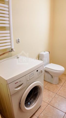 dom wolnostojący, 2 pokoje Kielce. Zdjęcie 15