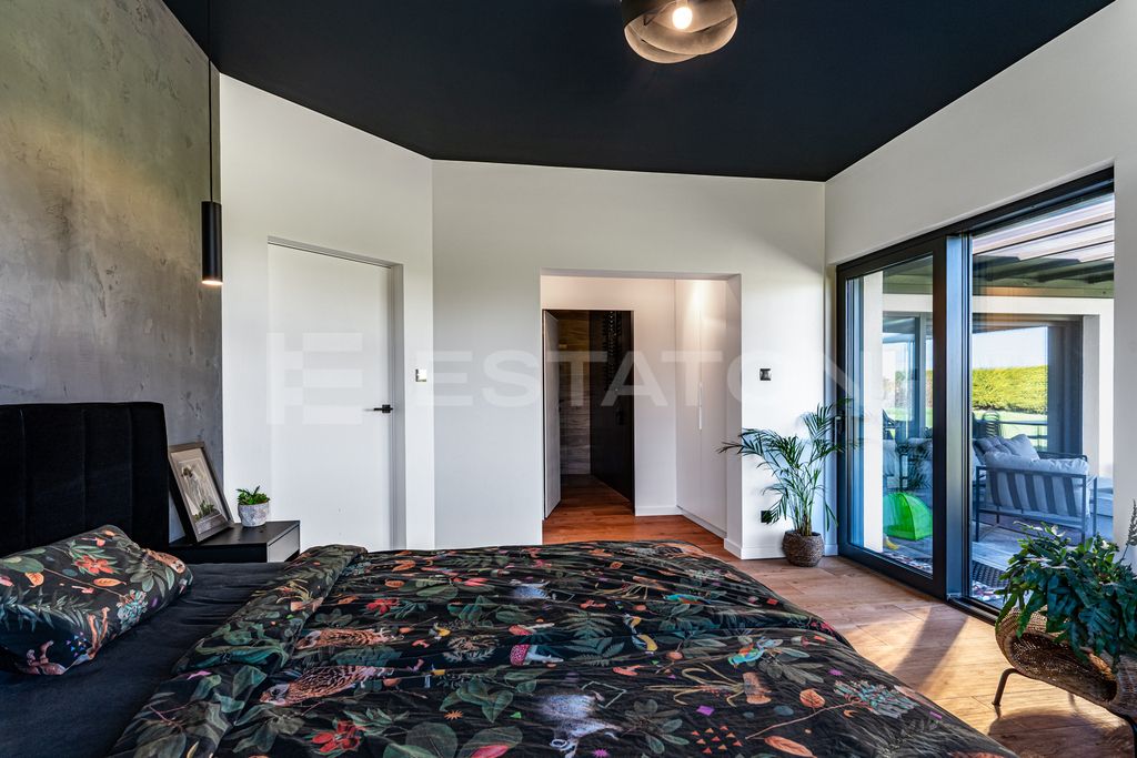 dom wolnostojący, 4 pokoje Trzciana. Zdjęcie 9