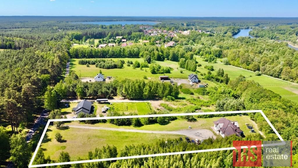 dom wolnostojący, 10 pokoi Dychów. Zdjęcie 18