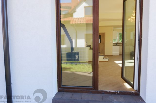 bliźniak, 5 pokoi Dobra. Zdjęcie 8