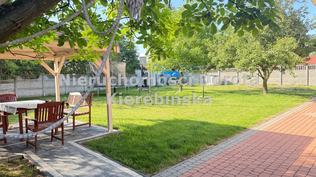dom wolnostojący, 10 pokoi Tomaszów Mazowiecki. Zdjęcie 8