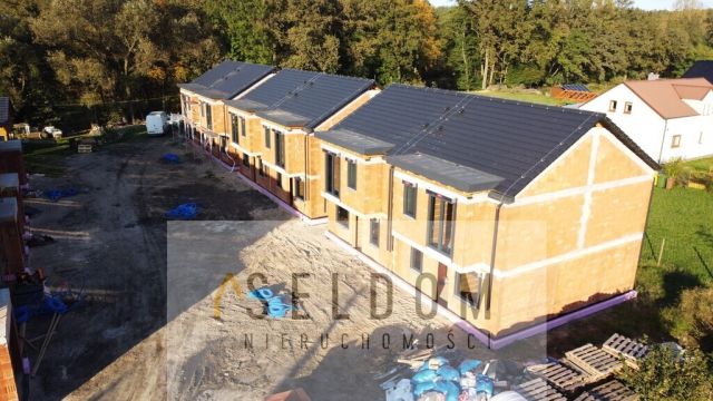 bliźniak, 5 pokoi Ozimek. Zdjęcie 8