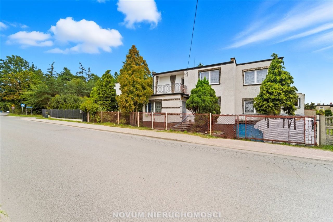 dom wolnostojący, 9 pokoi Świerklaniec. Zdjęcie 2