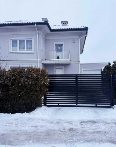 bliźniak Łomianki Dolne. Zdjęcie 1