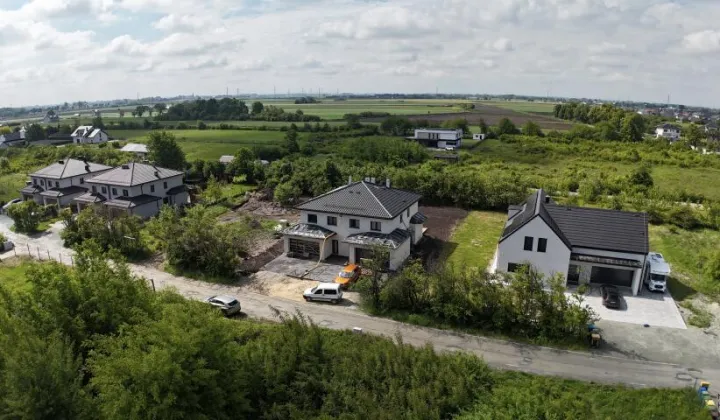 bliźniak, 5 pokoi Żerniki Wrocławskie, ul. Lipowa