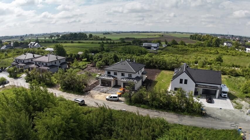 bliźniak, 5 pokoi Żerniki Wrocławskie, ul. Lipowa. Zdjęcie 1