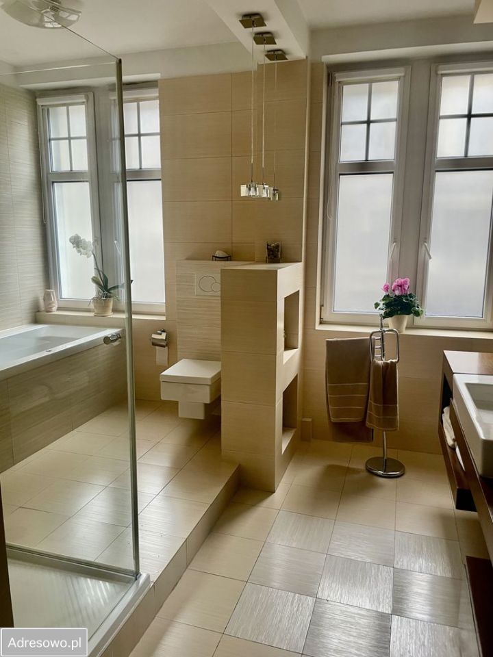 Mieszkanie 4-pokojowe Katowice Śródmieście, ul. Józefa Lompy. Zdjęcie 8