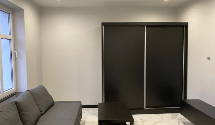 Mieszkanie 1-pokojowe Wołów, ul. Komuny Paryskiej