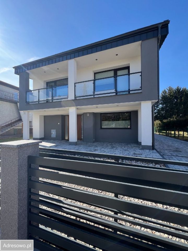 dom wolnostojący, 5 pokoi Nowy Sącz, ul. Jastrzębia. Zdjęcie 3