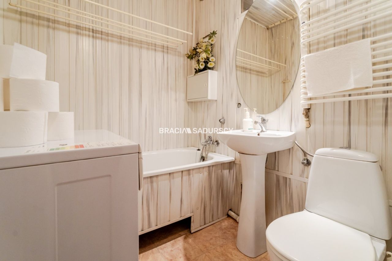 Mieszkanie 3-pokojowe Kraków, ul. Gołaśka. Zdjęcie 9