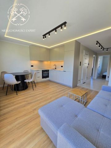 Mieszkanie 3-pokojowe Ostrowiec Świętokrzyski, os. Ogrody. Zdjęcie 1