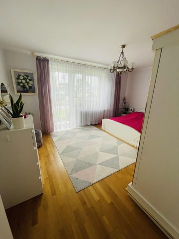 dom wolnostojący, 5 pokoi Mnichów. Zdjęcie 12