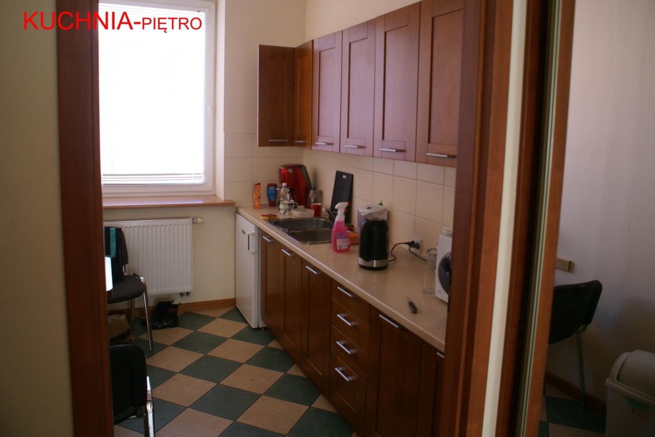 Hala/magazyn Łódź Widzew, al. marsz. Józefa Piłsudskiego. Zdjęcie 10